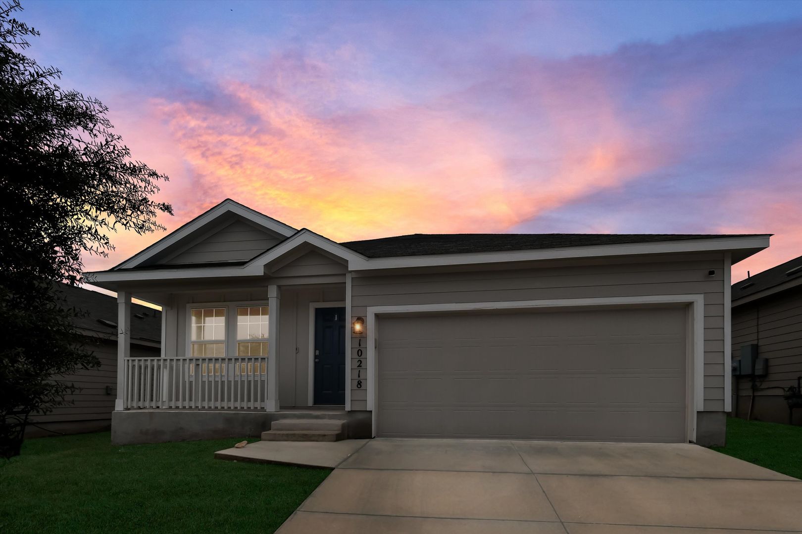 San Antonio House: 10218 Robbins Creek