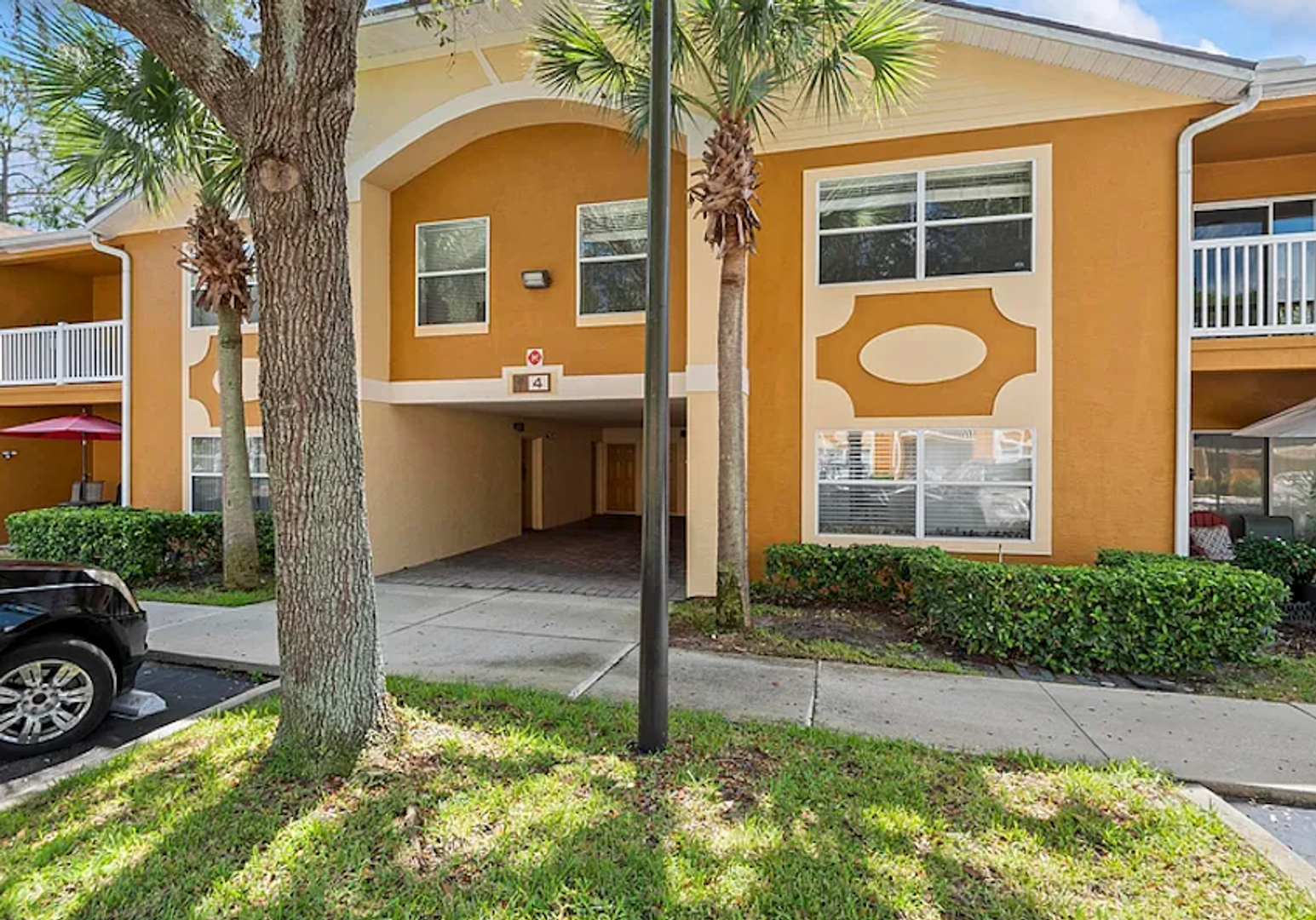 Bunnell House: 4600 East Moody Blvd 4-O