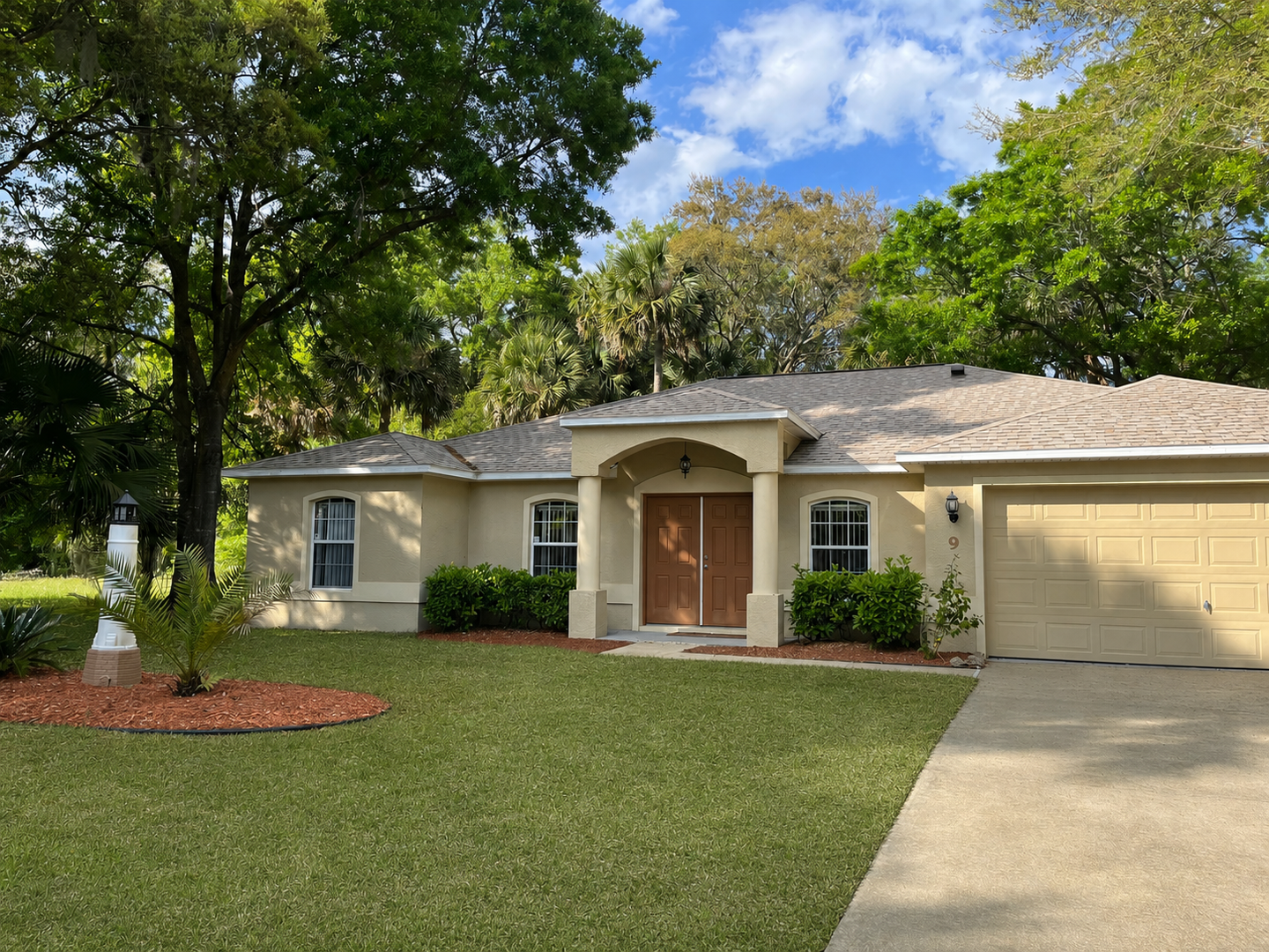 Palm Coast House: 9 White Hawk Place