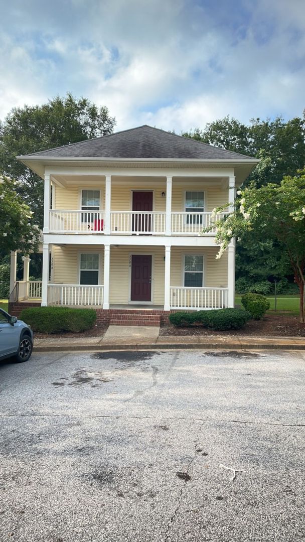 Mauldin Apartment: Miller Rd