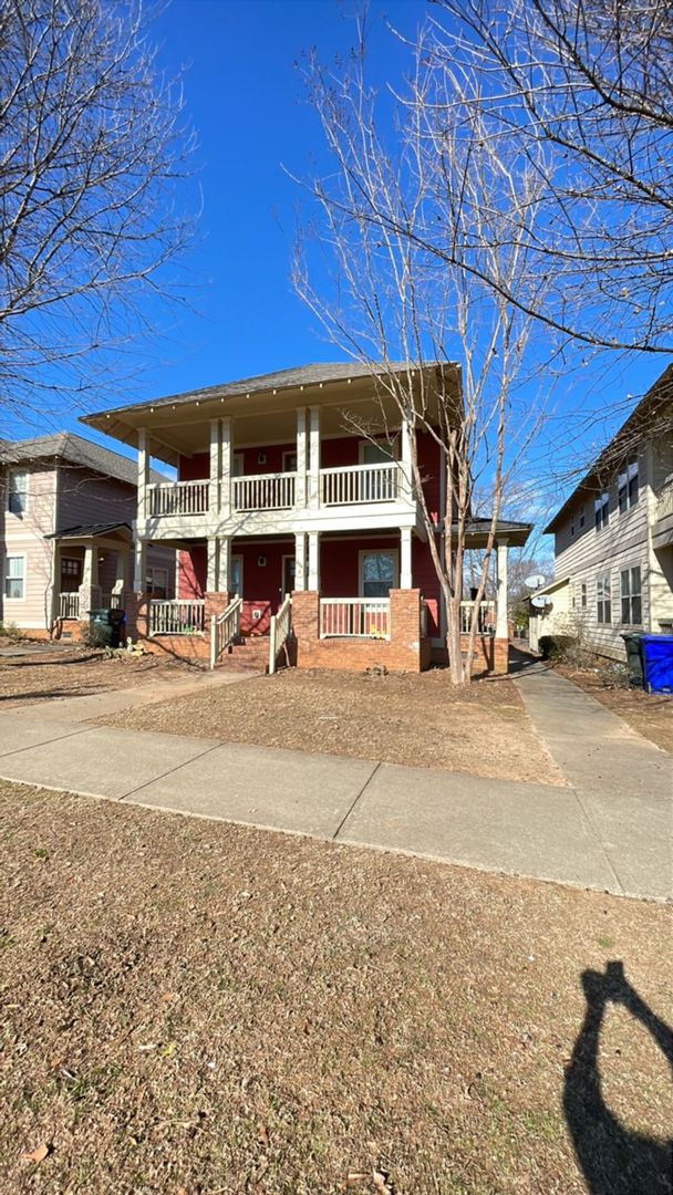 Greenville Apartment: Bradley Place