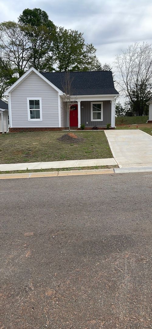 Greenville Apartment: 8699 White Horse Road