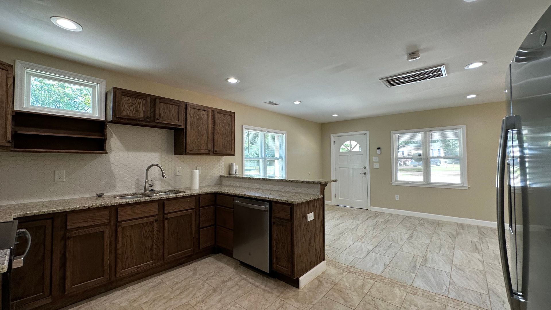 Charming Brand New 2 Bedroom 1 Bath Duplex 9 of 12