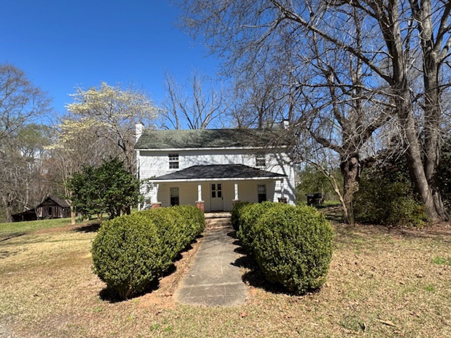 Greer House: 522 W Gap Creek Road