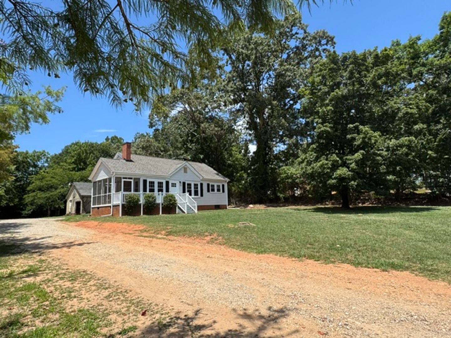 Greer House: 481 S Suber Road