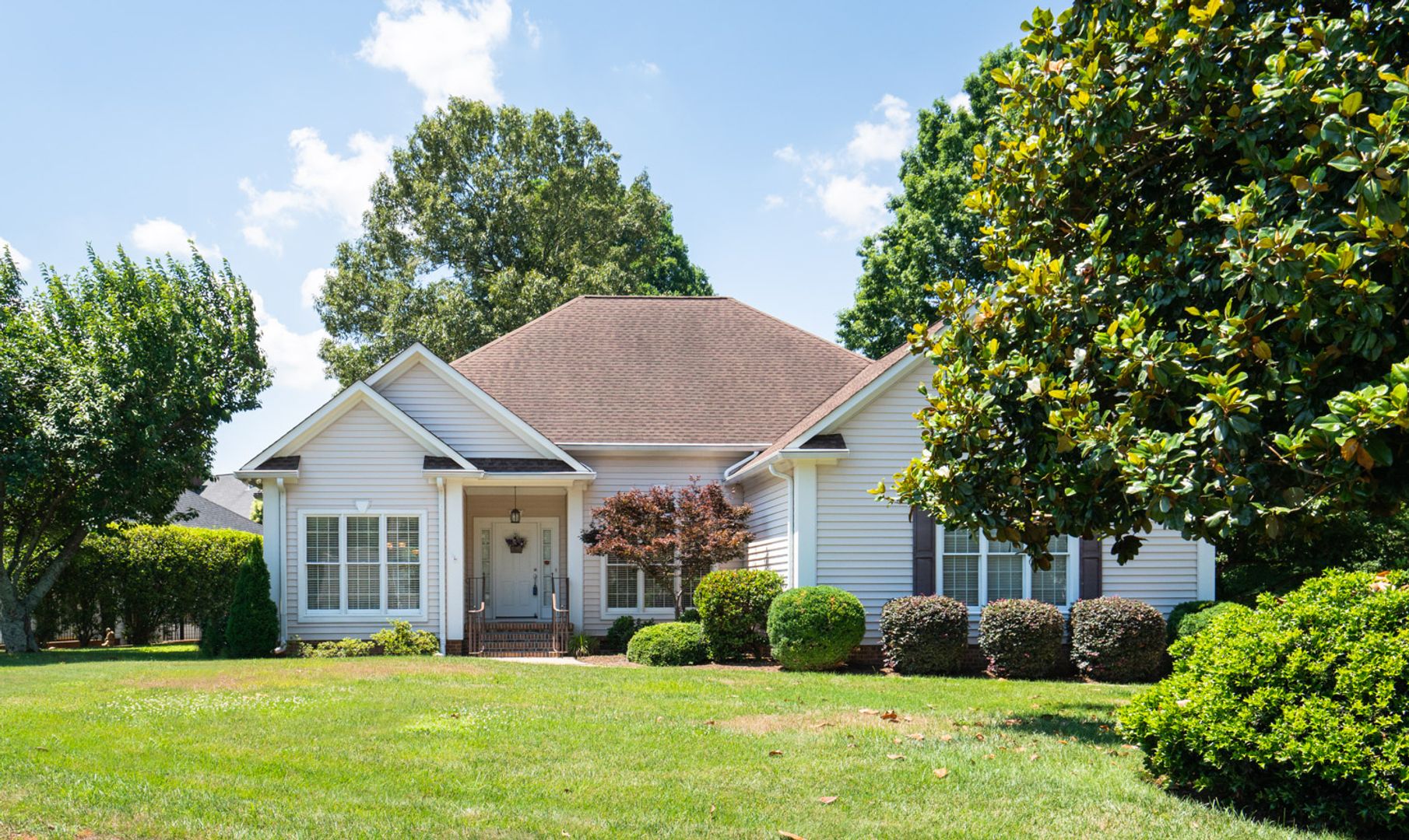 Greenville House: 201 West Hypericum Lane