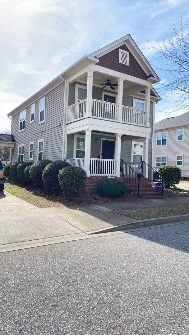 Greenville Apartment: Kingsview St