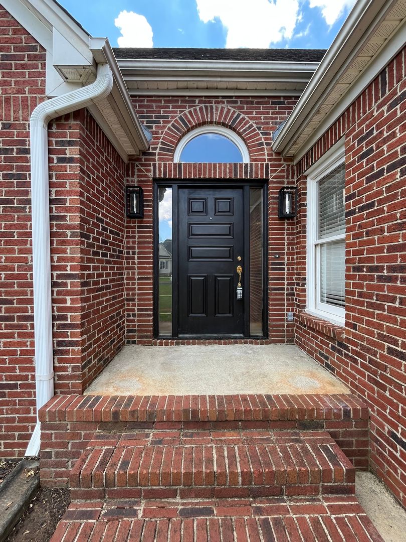 259 Faye Ct 2 of 12