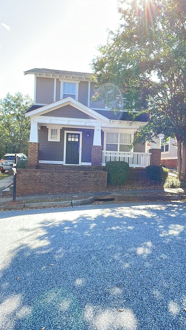 Greenville Apartment: Chircora Crest