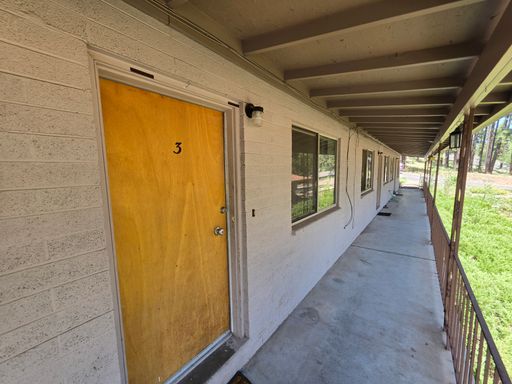 Move-In Ready Downtown 2-Bedroom Apartment – photo 1