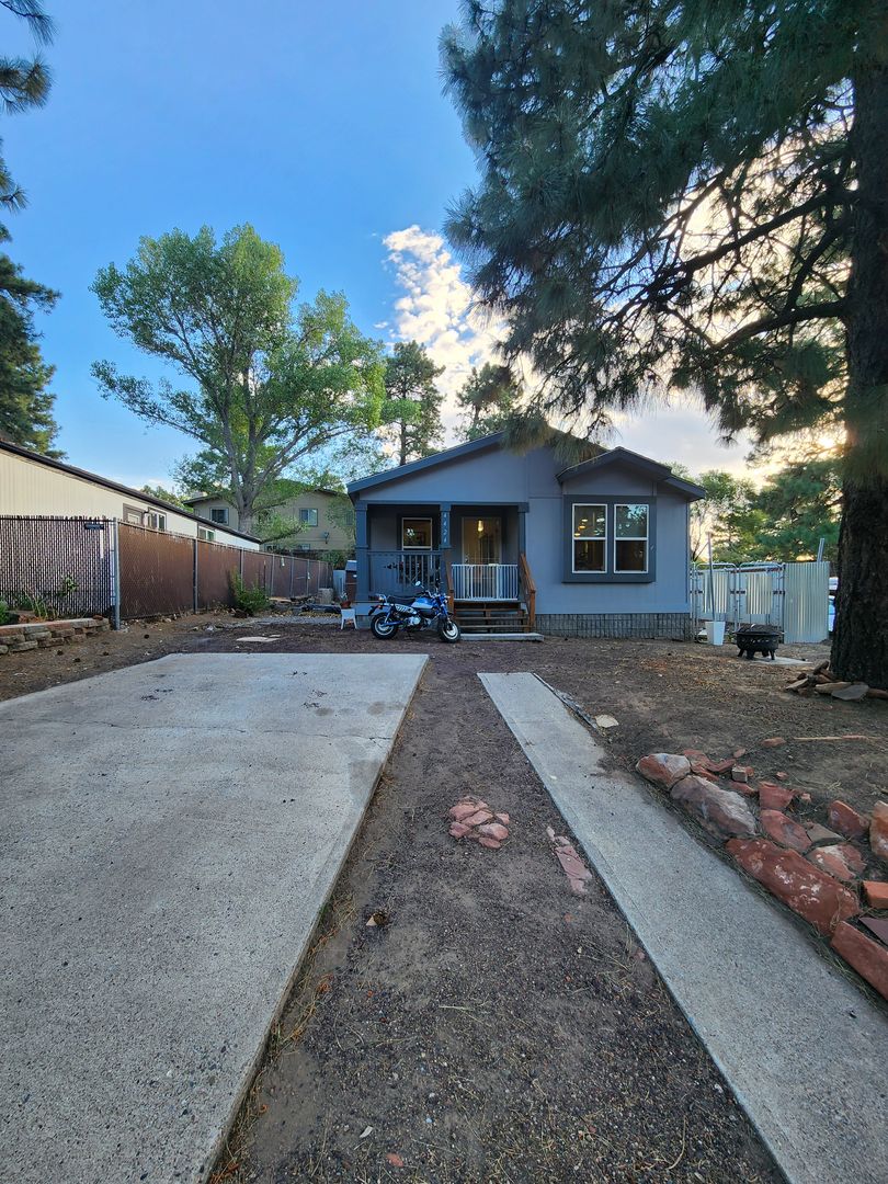 Flagstaff House: 4424 E. Wintergreen Rd