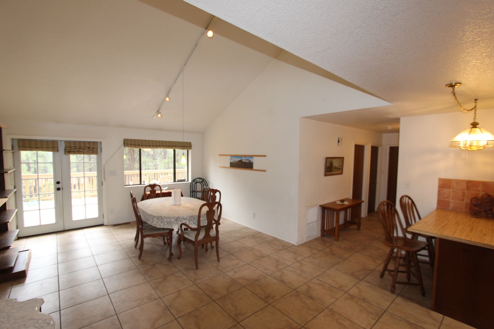 Flagstaff House: 3270 S Little Dr