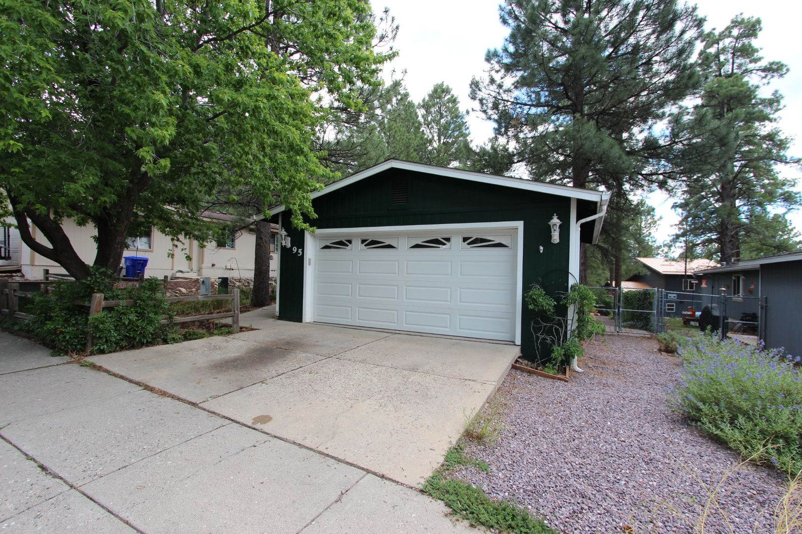 Flagstaff House: 95 E Camille Dr