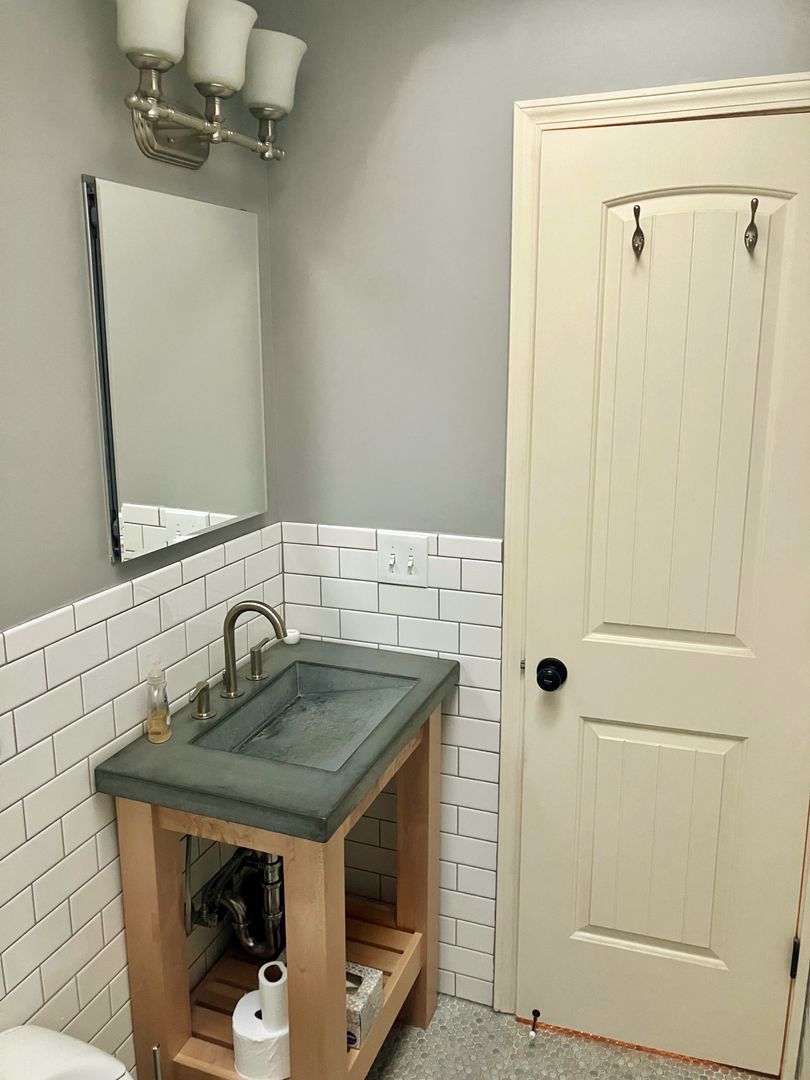 Flagstaff House: 3419 N. Childress St