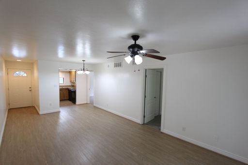 2-Bedroom Condo with Private Balcony in University Heights – photo 1
