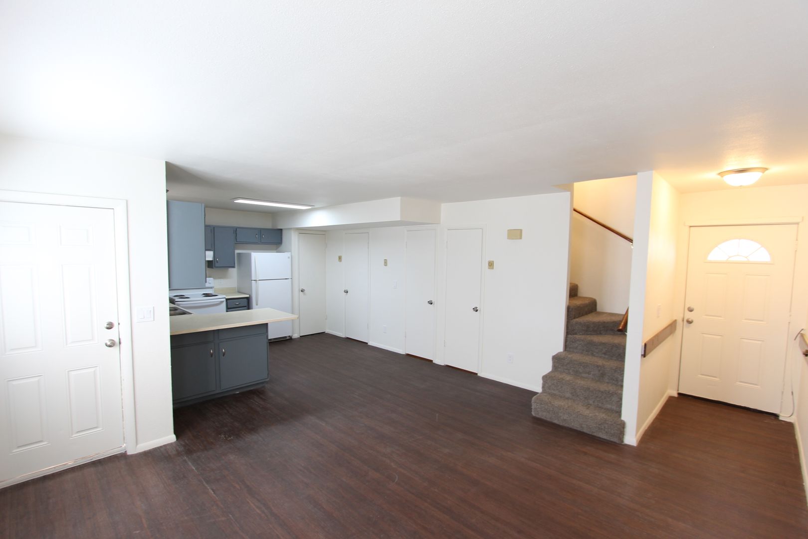 Flagstaff Apartment: 1927 E. Arrowhead Ave.