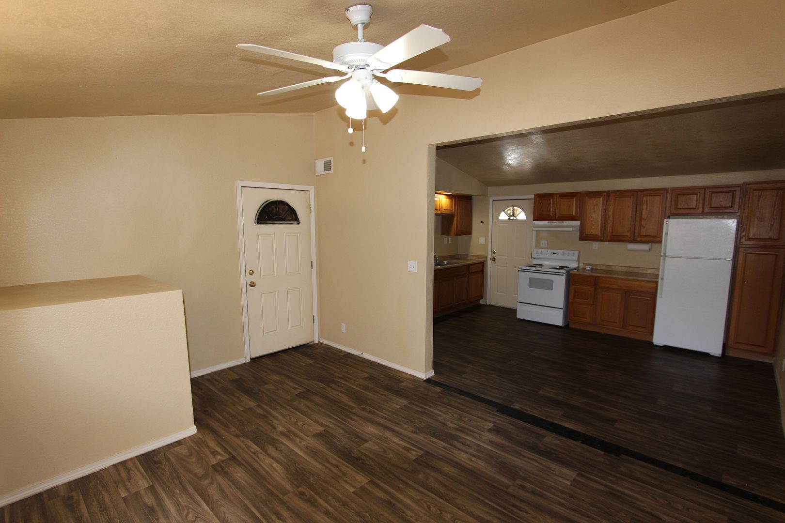 Flagstaff Apartment: 2110 N First St