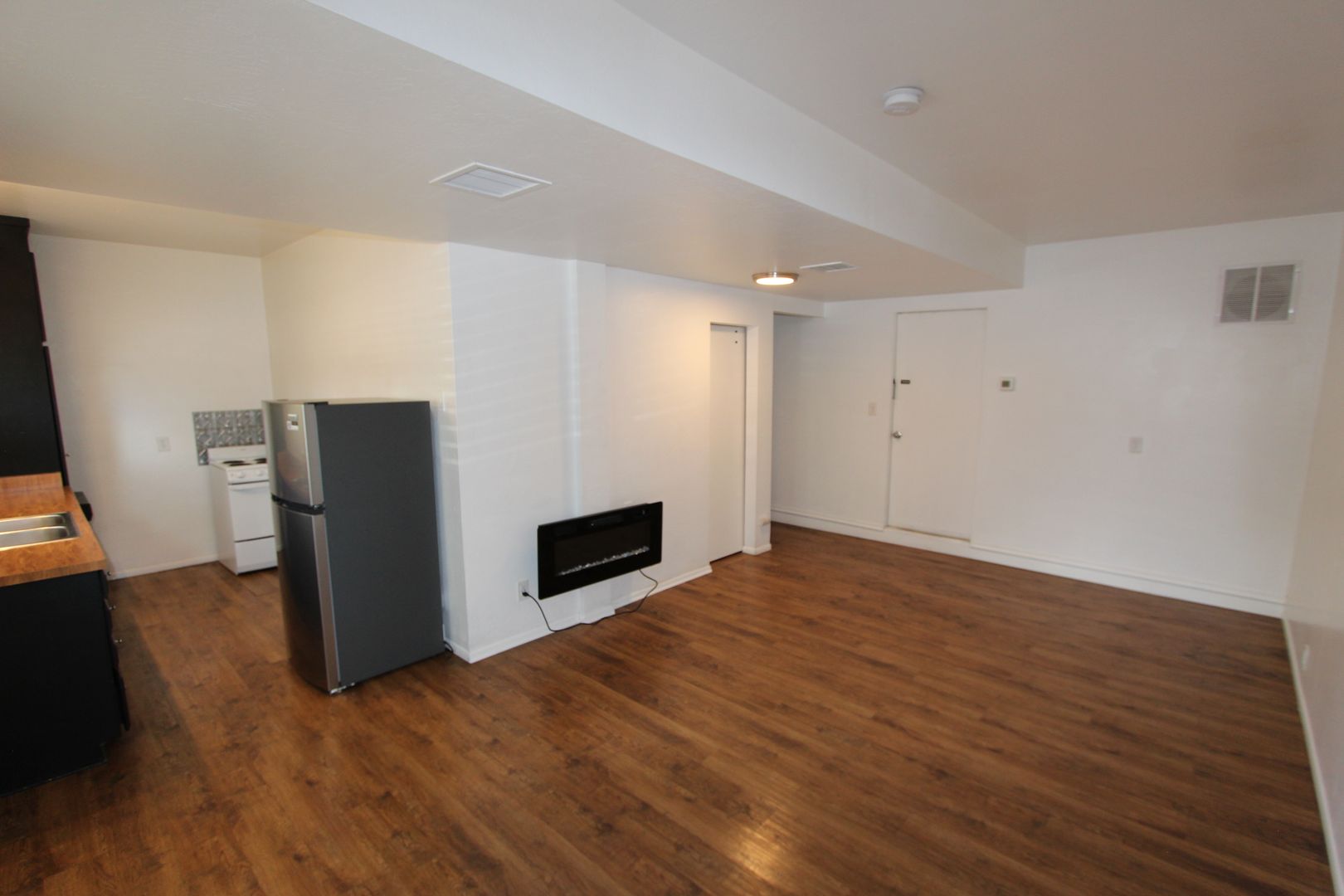 Flagstaff Apartment: 208 W Dale Ave