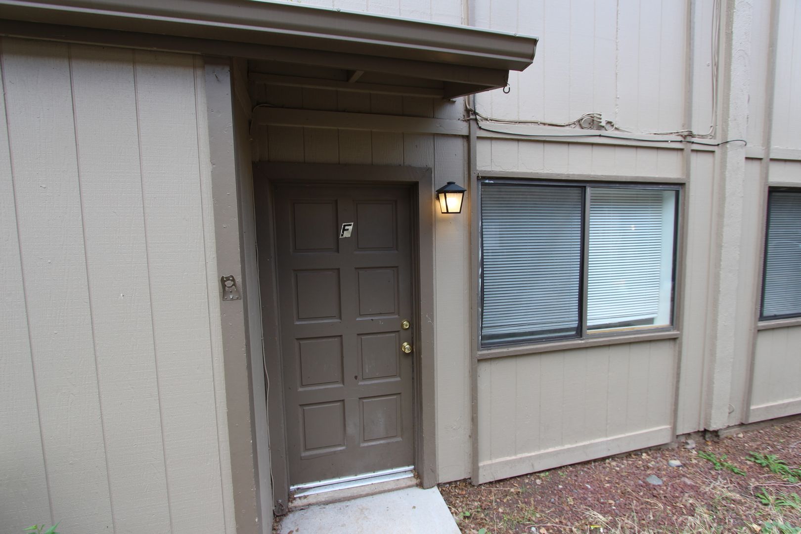 Flagstaff Apartment: 2110 N. East St.