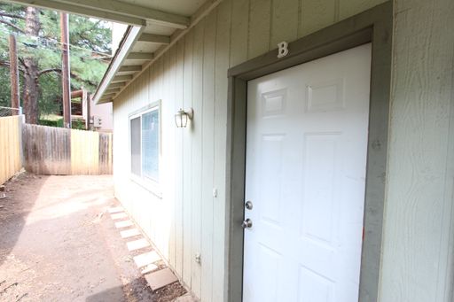 $500 Move-in Special! 3-Bed Duplex | Washer & Dryer Hookups + Off-Street Parking – photo 1