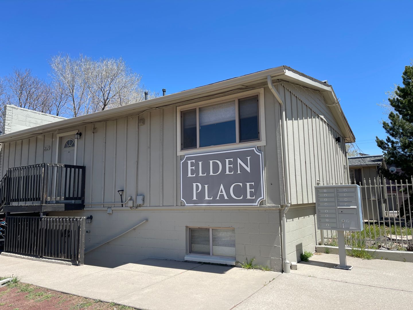 Flagstaff Apartment: 2112 N First St