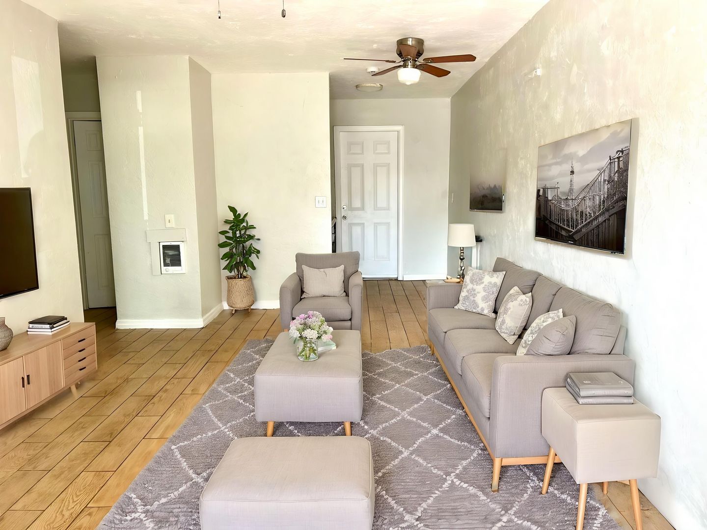 Daytona Beach Apartment: 430 N. Charles Street Unit 2
