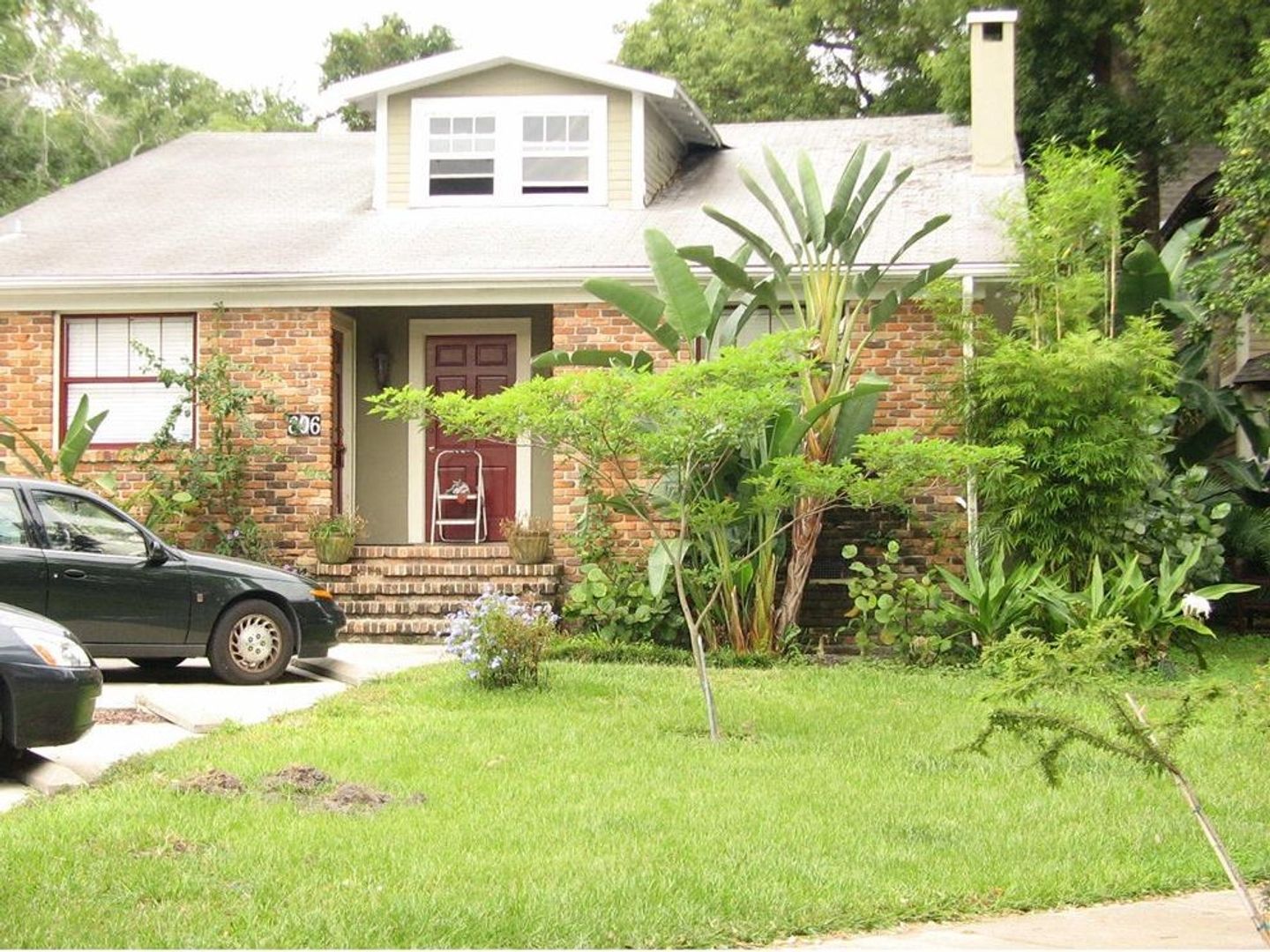 Orlando Apartment: 606 Lake Dot Circle