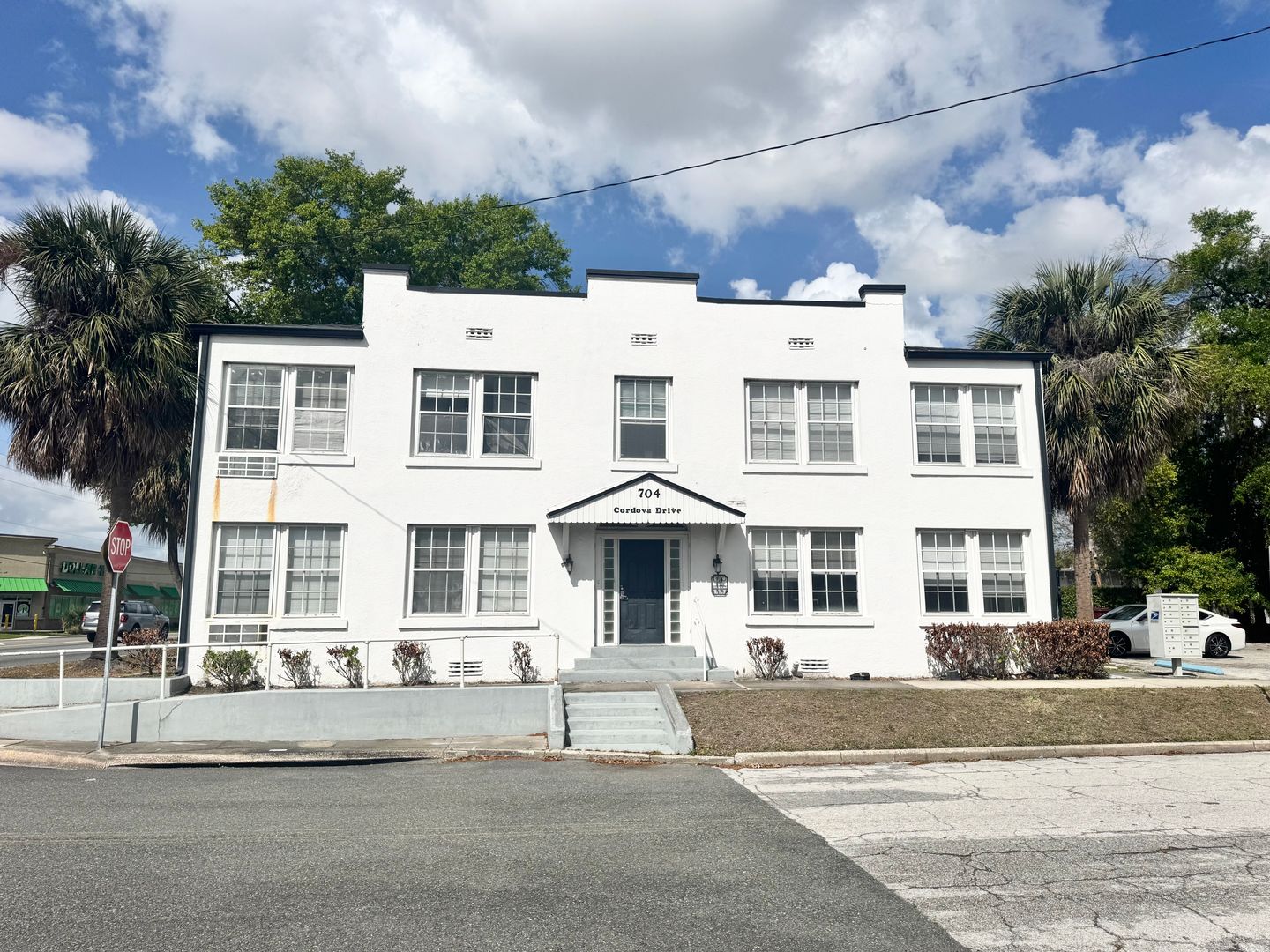 Orlando Apartment: 704 Cordova Drive #6