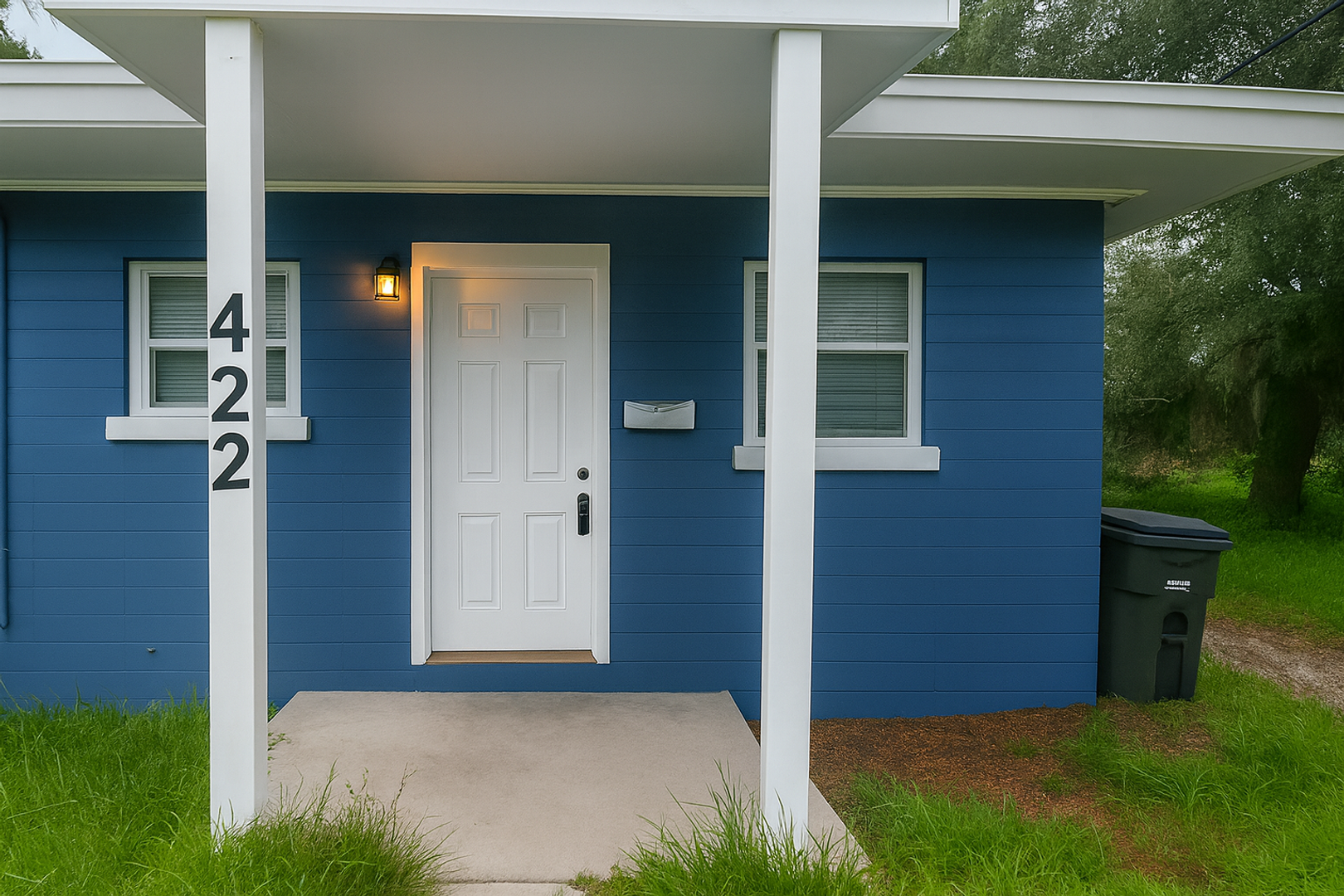 Daytona Beach Apartment: 422 Henry Butts Drive