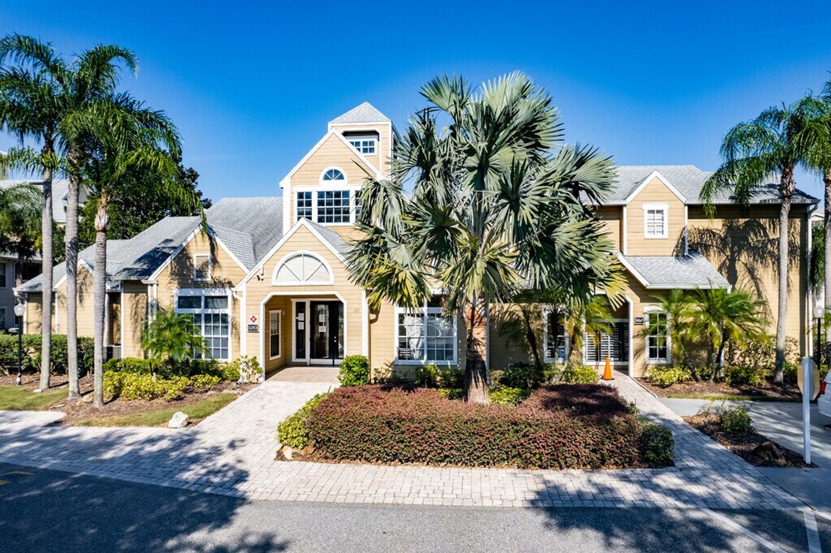 Orlando Apartment: 1091 S Hiawassee Road Unit 234