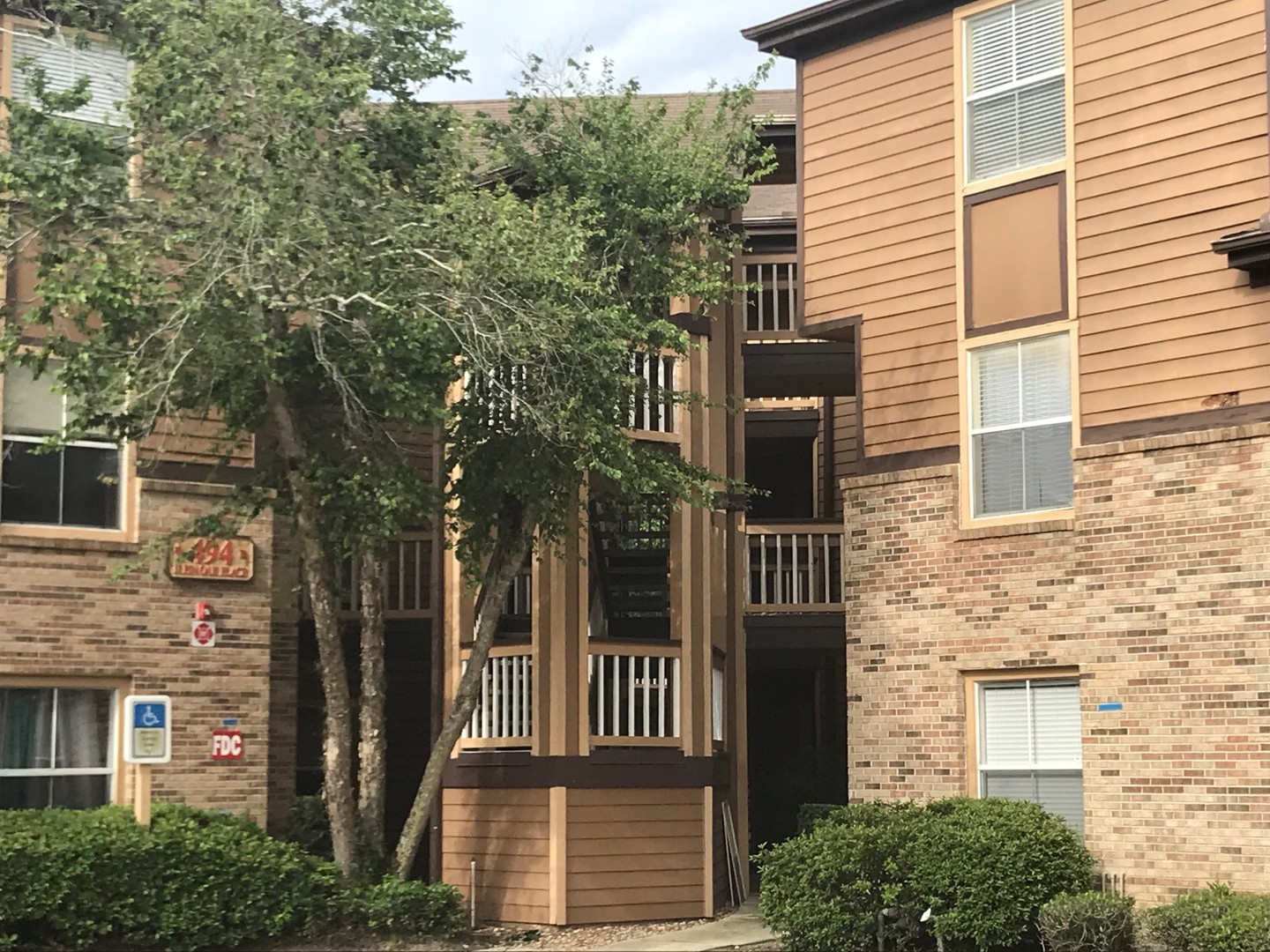 Longwood Apartment: 494 N. Pin Oak Place