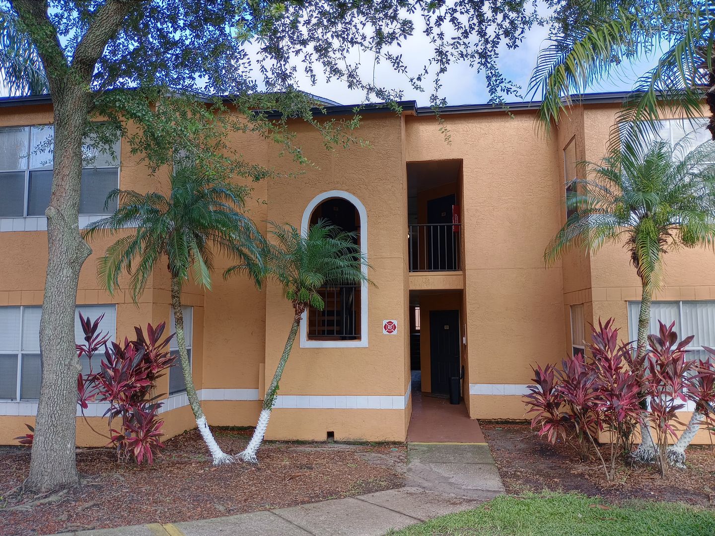 Orlando Apartment: 5737 Gatlin Avenue Unit 428