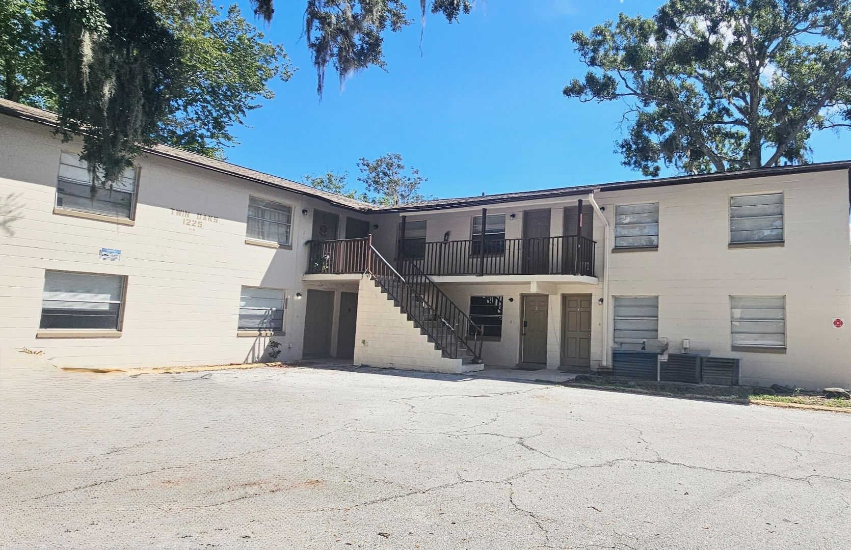 Daytona Beach Apartment: 1225 Kennedy Rd.