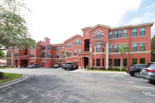 Resort-Style Waterfront Condo in Grand Venezia – Spacious 3BR Gated Living – photo 1