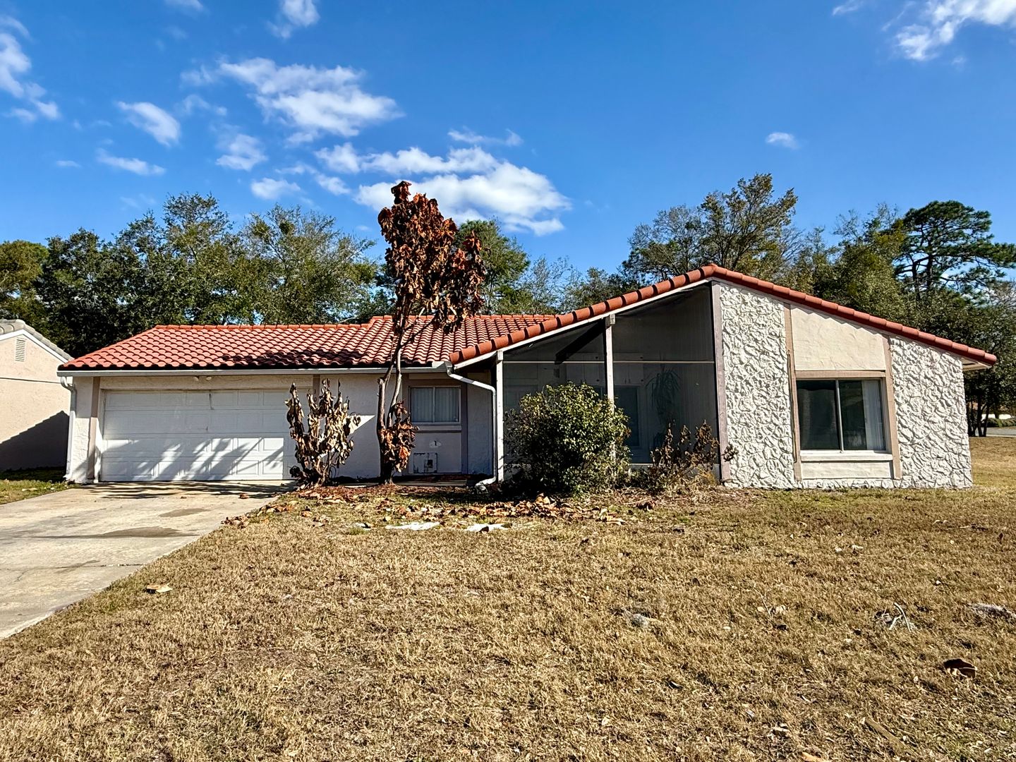 Orlando House: 10159 Crown Court