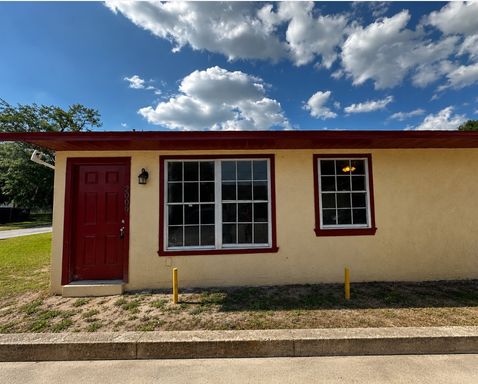 Recently Remodeled 2BR Duplex Near Downtown Kissimmee – Move-In Ready! – photo 1