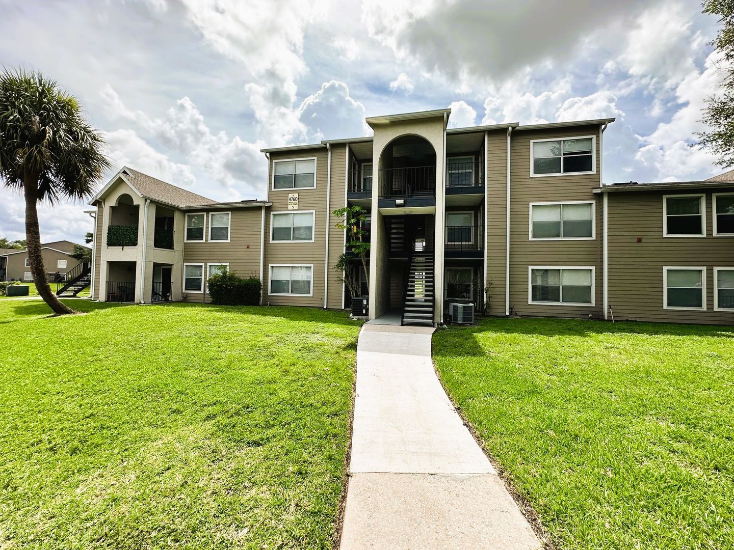 Orlando Apartment: 4760 Walden Circle, #5-31