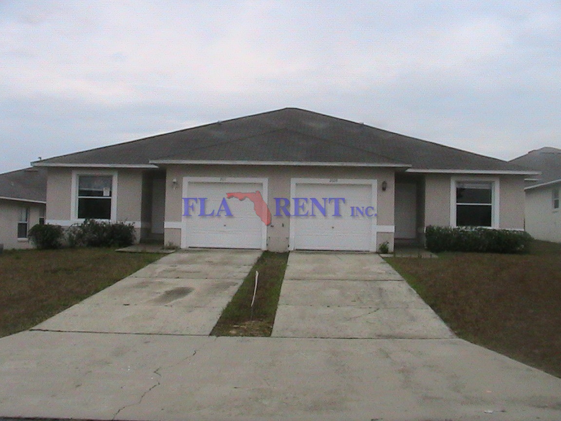 Leesburg House: 2609 Hollow Lane