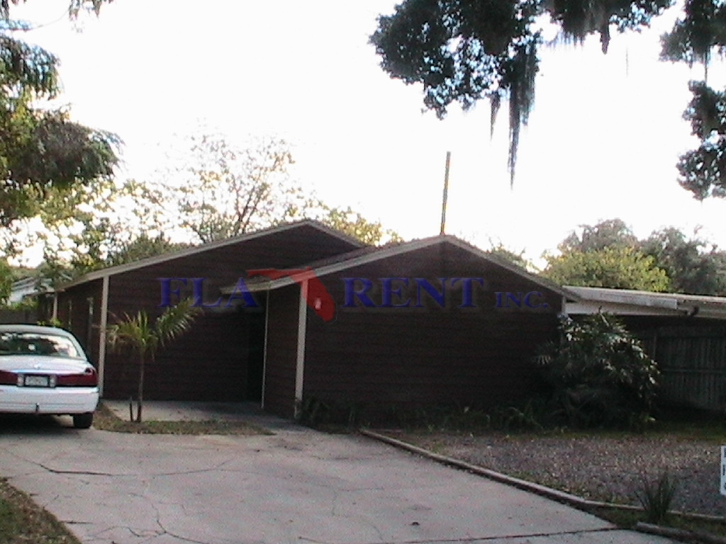 Orlando House: 1309 Groveland Ave