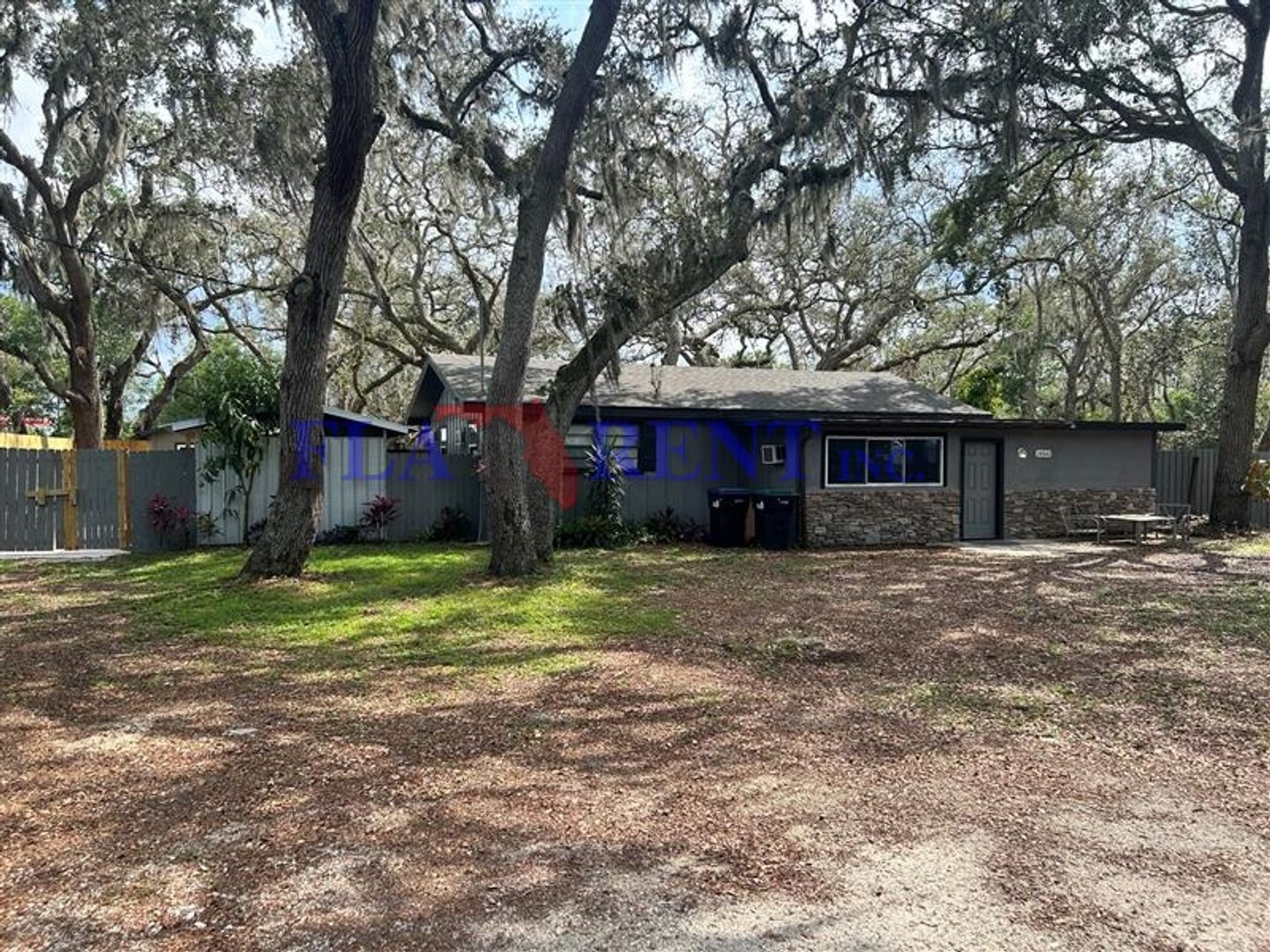Orlando House: 14642 Liberty Street
