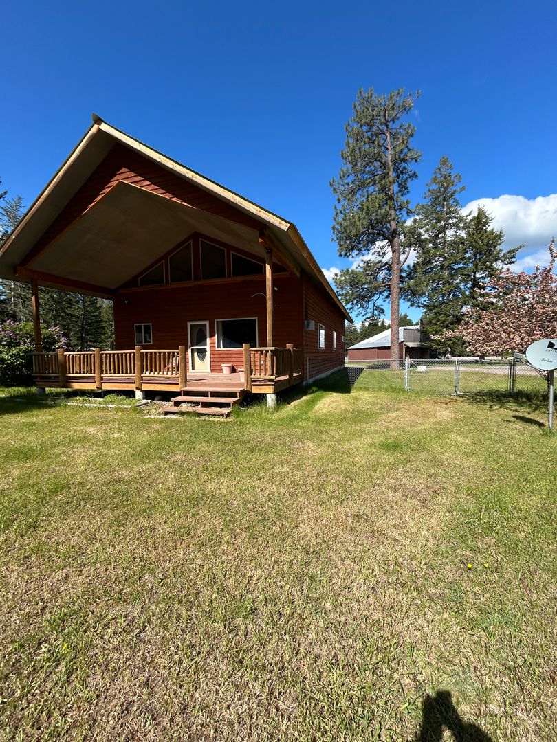 Columbia Falls House: 1688 Monte Vista Dr