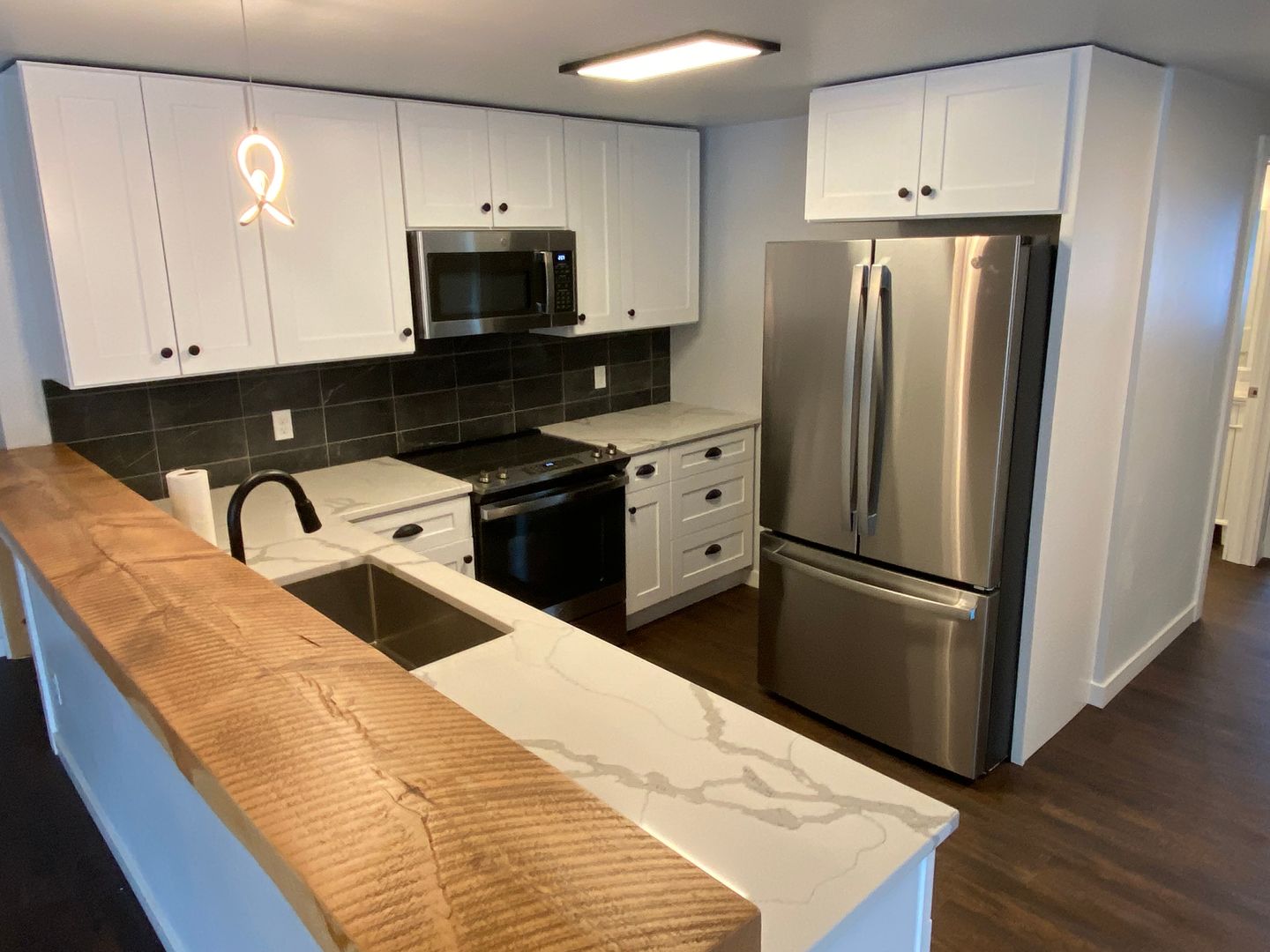 Lakeside Apartment: 514 Bierney Creek Road