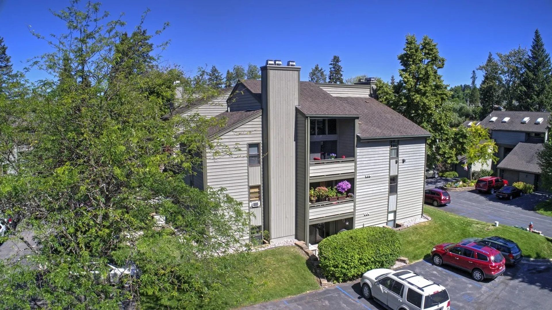 Bigfork House: 270 Bridge St