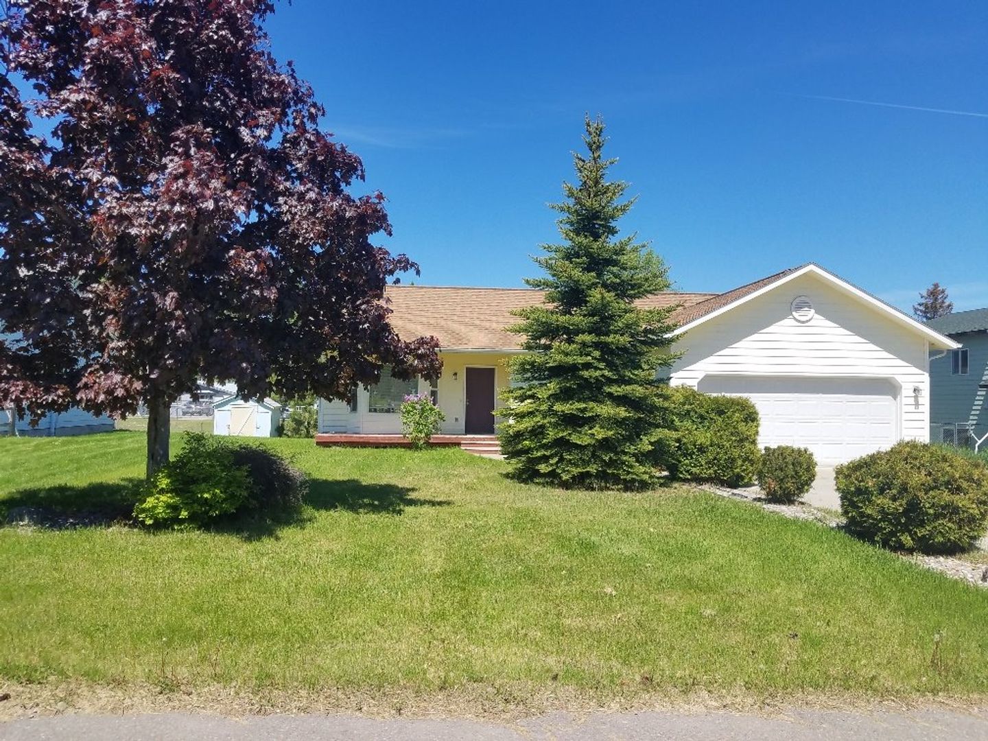Lakeside House: 105 Ben Williams
