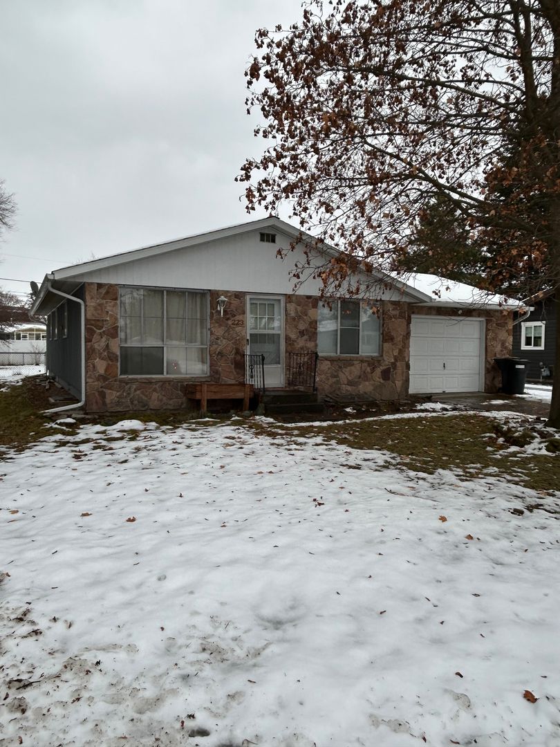 Kalispell House: 223 Glenwood Drive