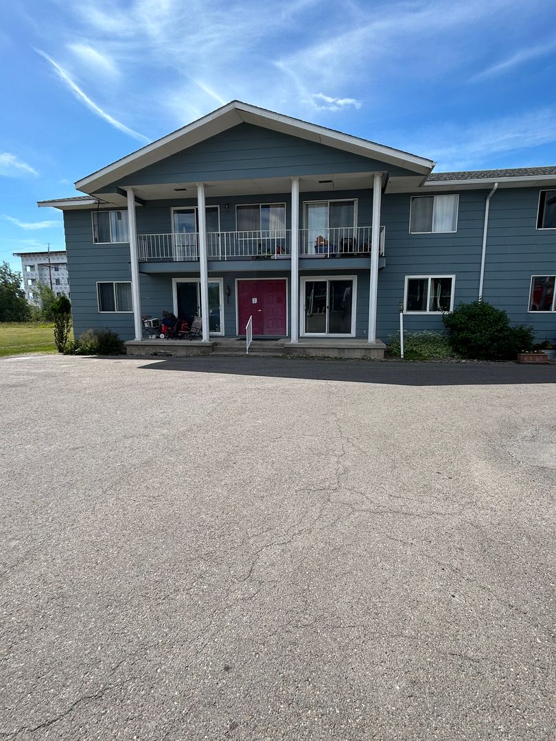 Kalispell Apartment: 836 E Washington St