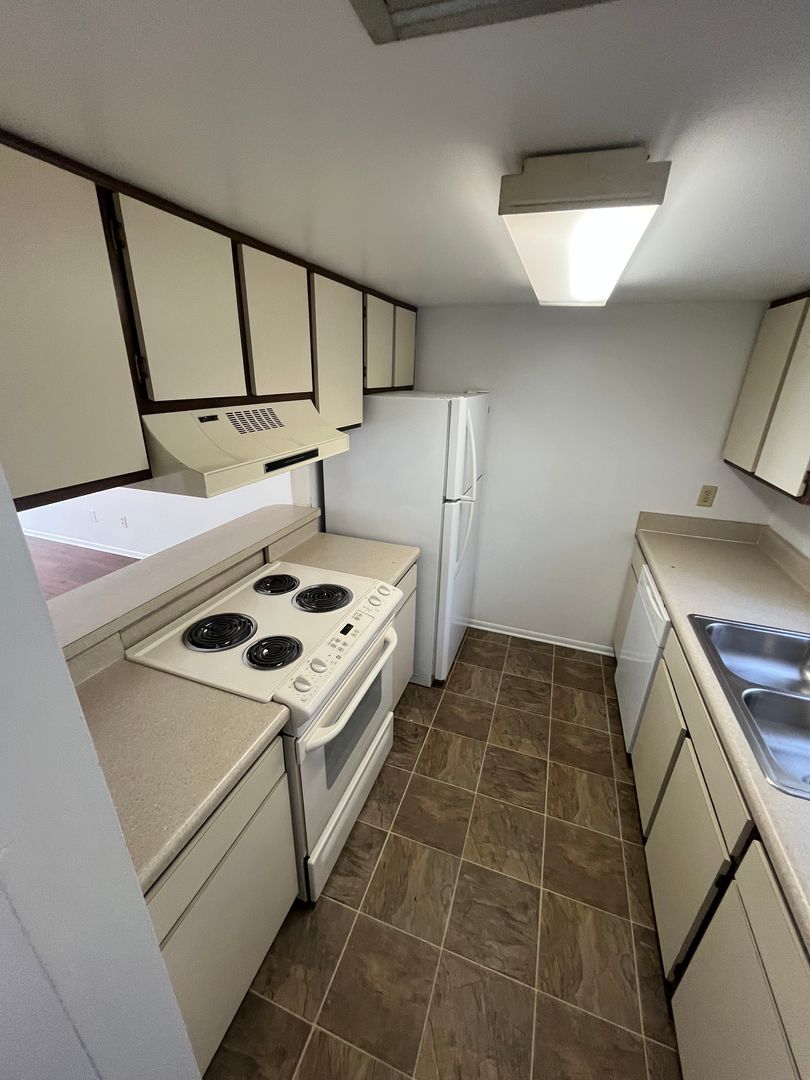 Ocala Townhome: 2201 SE 14TH Ave