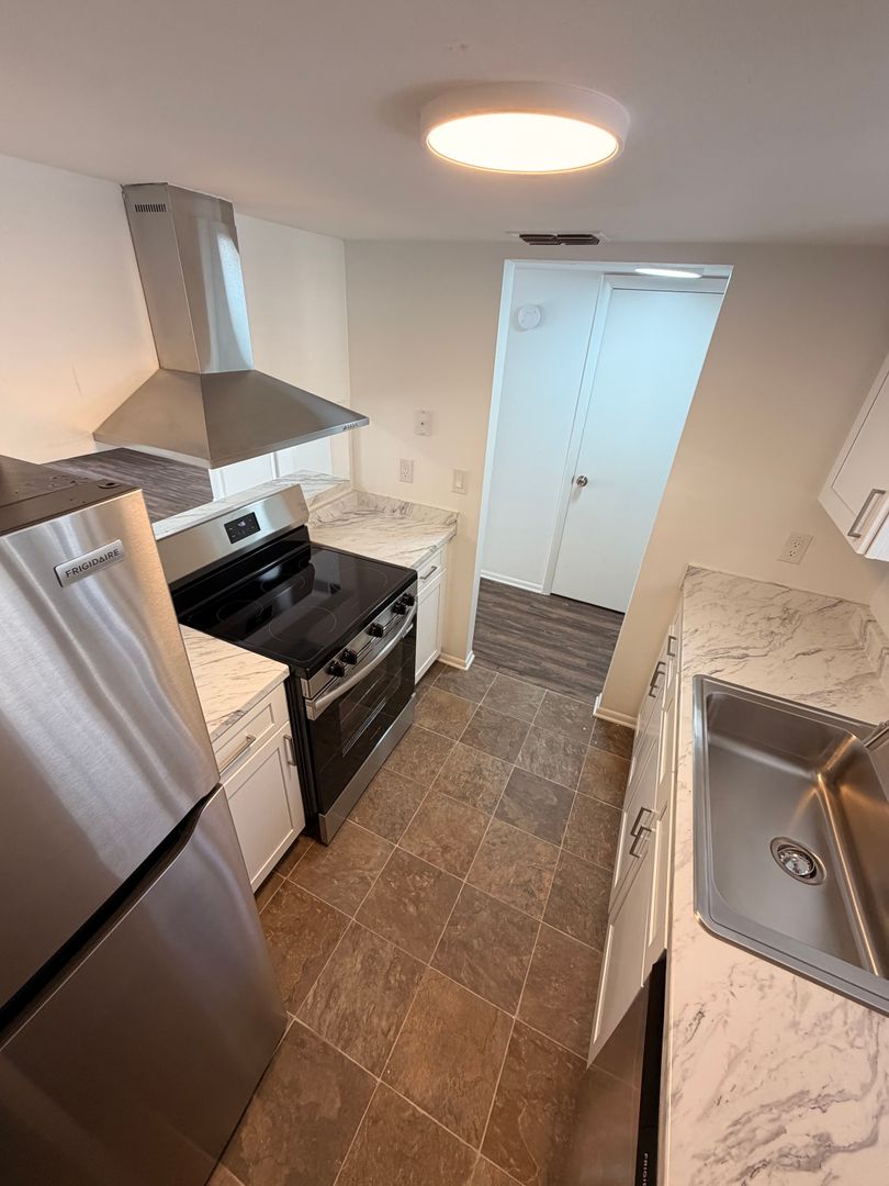 Ocala Townhome: 2201 SE 14TH Ave
