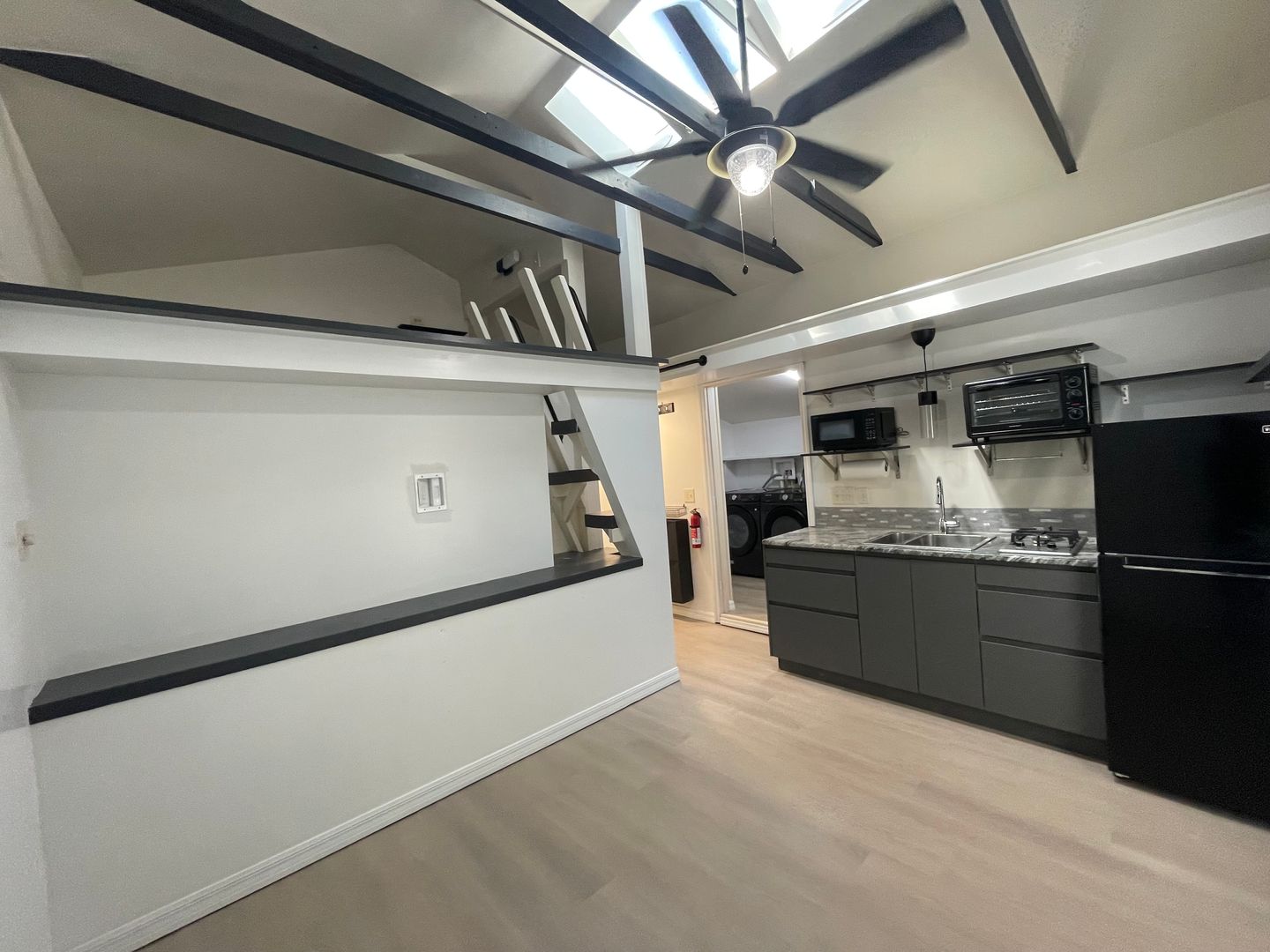 Lakeland Apartment: 732 S Johnson Ave