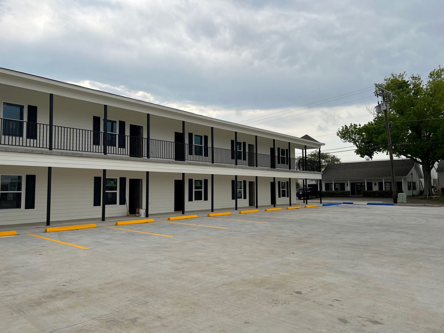 Lake Charles Apartment: 1815 Elm Street (St Andrews)